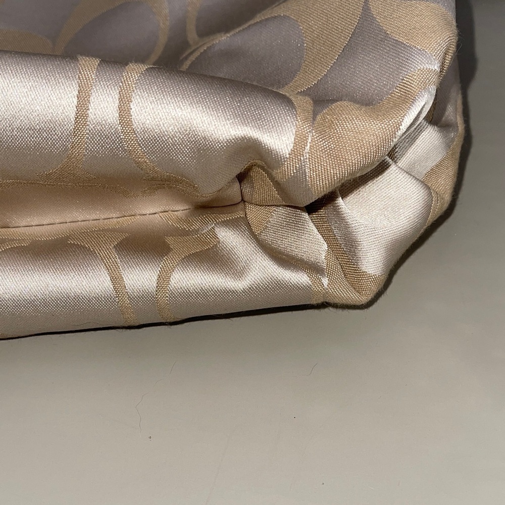 Coach Poppy Bronze Beige and Cream Signature Shoulder Bag 2 hangtags Gorgeous - Picture 8 of 10